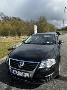 Volkswagen Passat (4 foto / 6)