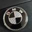 Эмблема BMW на капот черный / белый карбон 74mm (фото #1)