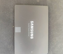 Твердотельный накопитель Samsung 860 EVO 250 ГБ