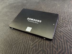 Samsung SSD 250GB (1 foto / 3)