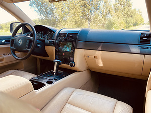 Volkswagen Touareg 3.0 165kW (8 foto / 12)