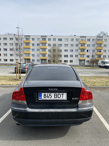 Volvo s60 2.4 D5 (5 foto / 5)