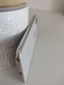 iPhone xs 64gb Valge (3 foto / 4)