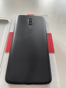 OnePlus 6T 8GB RAM + 128GB Telefon / Mobiiltelefon (2 foto / 5)