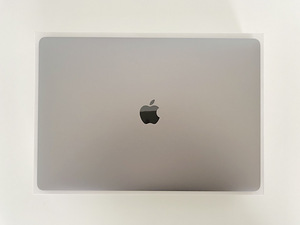 Korralik MacBook Pro 15, 2018, 1TB SSD (1 фото из 8)