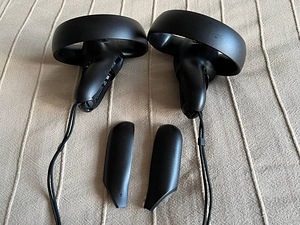 Oculus Rift CV1 kontrollerid (2 foto / 2)