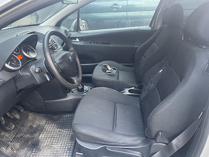 Peugeot 207 1.4D (5 foto / 5)