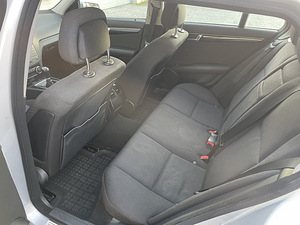 Mercedes C200 2010 (6 foto / 7)