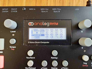 Elektron analog rytm mk1 (5 foto / 9)