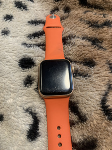 Apple watch se 40mm (1 фото из 3)