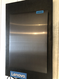 Lenovo ideapad Gaming (2 foto / 9)