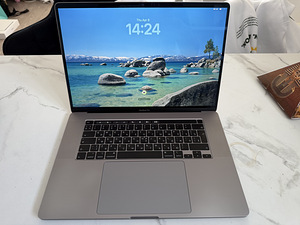Macbook Pro 16’’ i9 16GB 1TB (1 foto / 6)