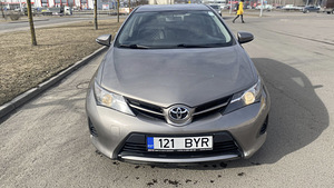 Toyota Auris 1.4 D4D 2013a (2 foto / 7)