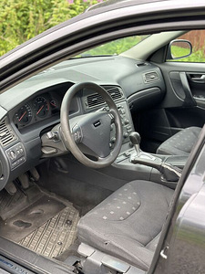 Volvo S60 2001 (7 foto / 13)