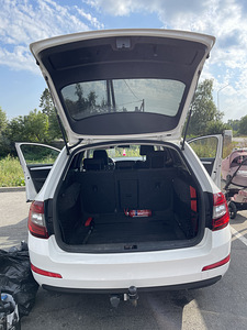 Skoda Octavia (3 фото из 12)