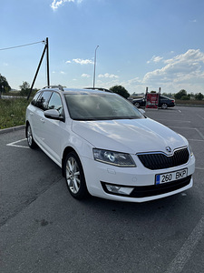 Skoda Octavia (12 фото из 12)