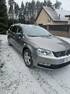 Volkswagen passat B7 (1 foto / 9)