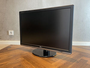 30" monitor LG W3000H (1 foto / 6)