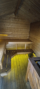 Müün ratastel sauna (2 foto / 5)