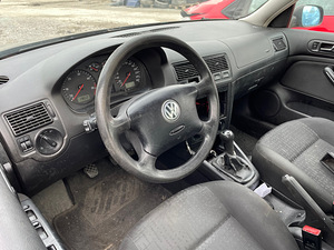 Volkswagen Golf 1.9 tdi 74 квт, запчасти (7 фото из 9)