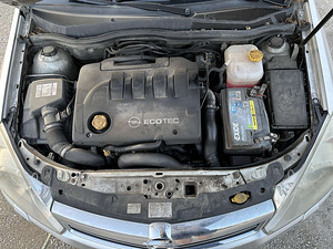 OPEL ASTRA 1,9 D 88 KWT, VARUOSAD (7 foto / 8)