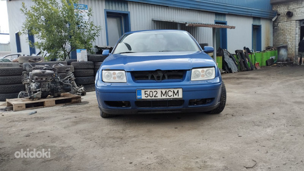 VW BORA, VARUOSAD