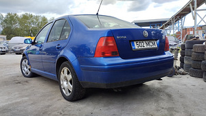 VW BORA, ЗАПЧАСТИ (5 фото из 10)