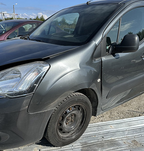 CITROEN BERLINGO 1,6 BENS 72 KWT, VARUOSAD (2 foto / 9)