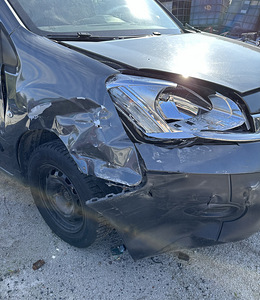 CITROEN BERLINGO 1,6 BENS 72 KWT, VARUOSAD (4 foto / 9)