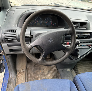 Peugeot Expert 2,0d 80 kwt, varuosad (10 foto / 10)