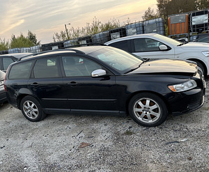 VOLVO V50 2,0D VARUOSAD (5 foto / 10)