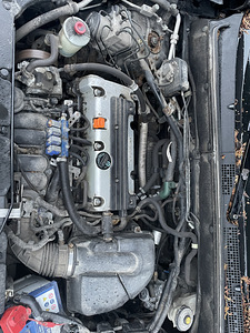 HONDA CRV 2.0B AUTOMAAT, VARUOSADEKS (2 foto / 10)