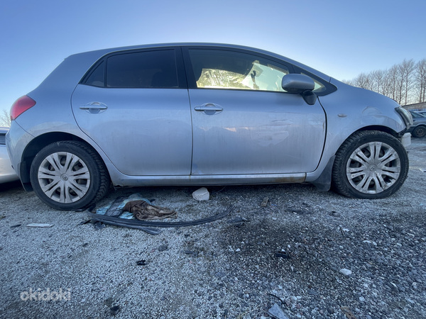 TOYOTA AURIS 1,4 D4D, ЗАПЧАСТИ