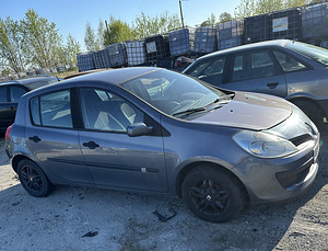 Запчасти для RENAULT CLIO 1,2 бензин (4 фото из 9)