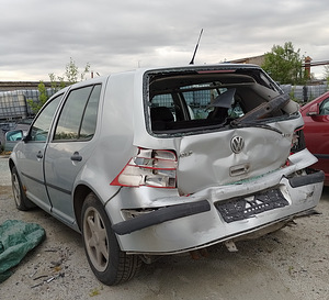 VW GOLF 1,9D 81 KWT, VARUOSAD (4 foto / 8)