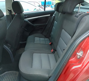 SKODA OKTAVIA 1,6 BENSIIN 75 KWT, VARUOSAD (7 foto / 9)