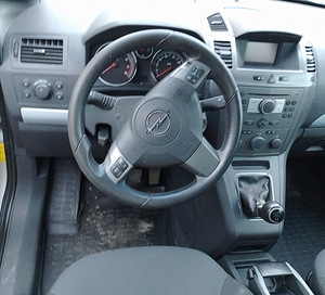 OPEL ZAFIRA 1,6 GAAS 69 KWT, VARUOSAD (8 foto / 8)