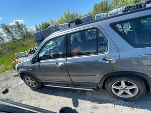 HONDA CRV, 2,2 DIISEL, VARUOSAD (3 foto / 10)