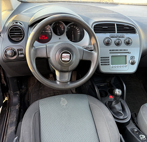 SEAT ALTEA XL 1,9D 77 KWT (10 foto / 10)