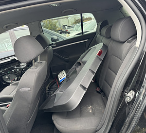 VW GOLF V 2,0 DIISEL, AUTOMAAT, VARUOSAD (8 foto / 10)