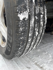 MERCEDES BENZ ML280CDI, VARUOSAD (8 foto / 9)
