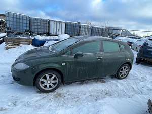 SEAT LEON 1,6 75 KWT, VARUOSAD (3 foto / 10)