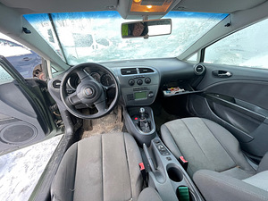 SEAT LEON 1,6 75 KWT, VARUOSAD (9 foto / 10)