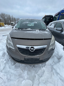 OPEL MERIVA 1,3 DIISEL, VARUOSAD (1 foto / 10)