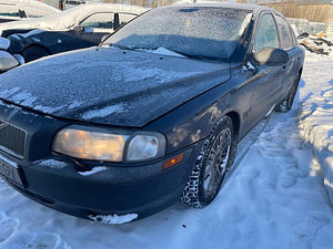VOLVO S80 2,9 BENS, AUTOMAAT, VARUOSAD (5 foto / 10)