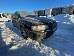 VOLVO S80 2,9 BENS, AUTOMAAT, VARUOSAD (7 foto / 10)