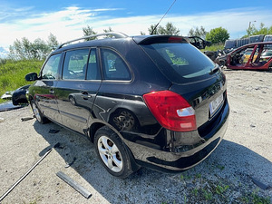 SKODA FABIA 2008 1.6 BENS, AUTOMAAT, VARUOSAD (3 foto / 9)