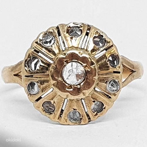Золотое кольцо 18 карат с бриллиантами (фото #1)