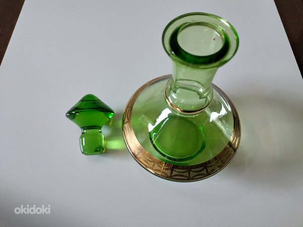 Rohelisest klaasist ilus vana Karahvin (foto #2)