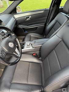 Mercedes Benz E200 (5 foto / 6)
